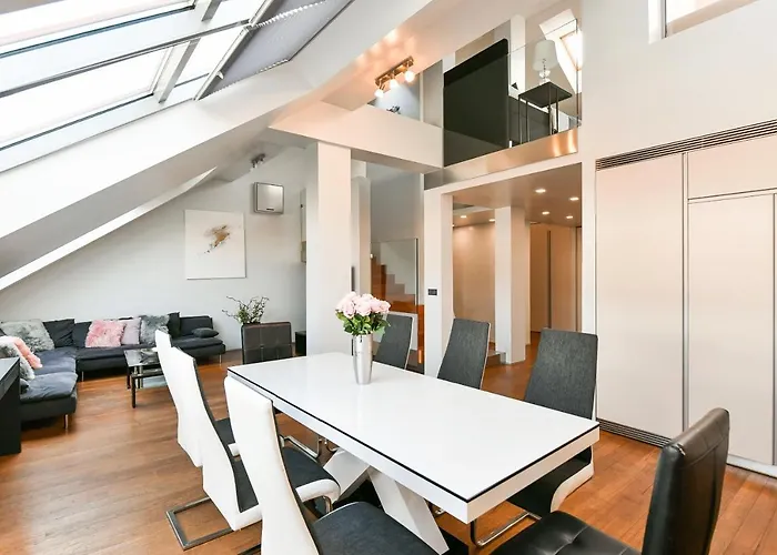 Luxury Duplex With Terrace براغ