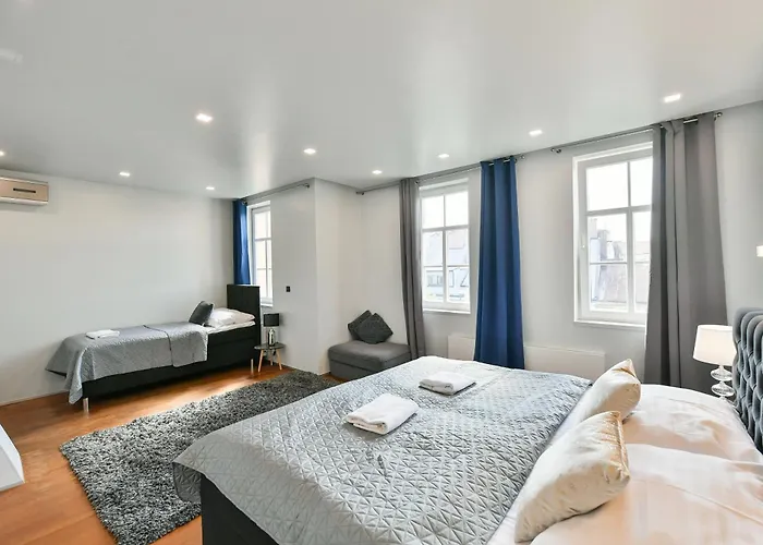 Luxury Duplex With Terrace شقة